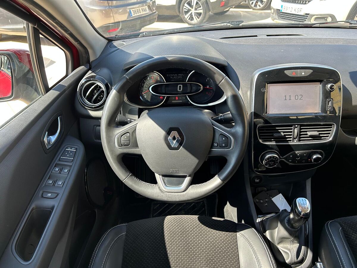 RENAULT CLIO DYNAMIQUE ESTATE 0.9 TCE SPANISH LHD IN SPAIN 56000 MILES 2016